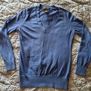 Eddie Bauer blue v-neck sweater